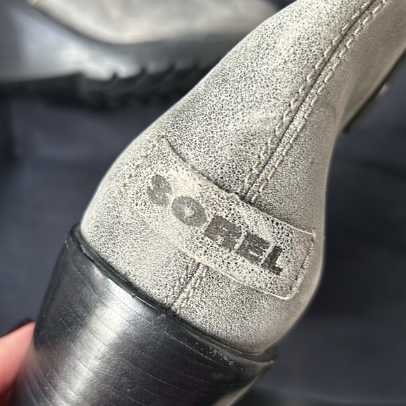 Genuine SOREL Wedge Boots in 7.5 - Picture 2 of 9